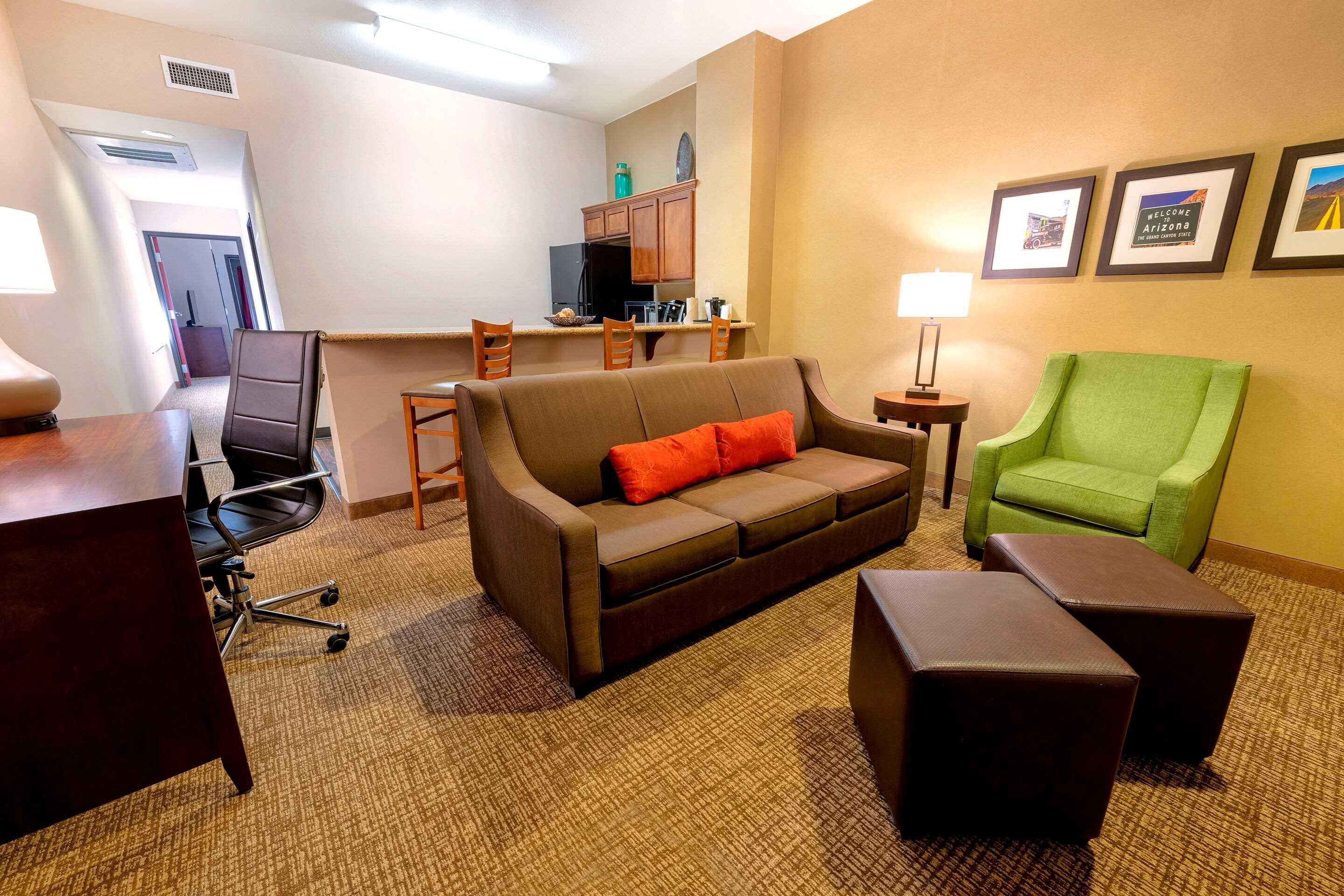 Comfort Suites Goodyear-West Phoenix Exterior foto